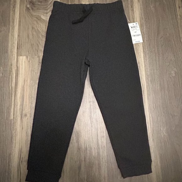 Girls 6-pc 4T bundle mixed tops & bottoms retail: $115 - Picture 3 of 7